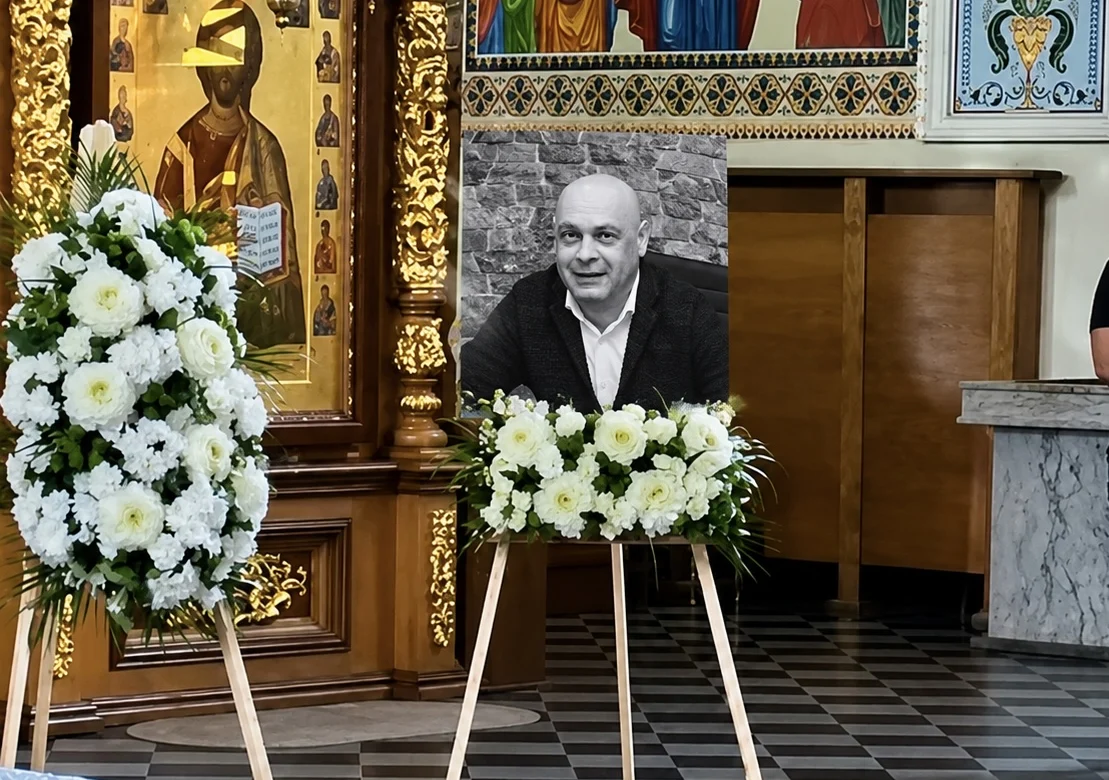 Поховали поруч із мамою — у Рівному в останню путь провели Миколу Дядюся