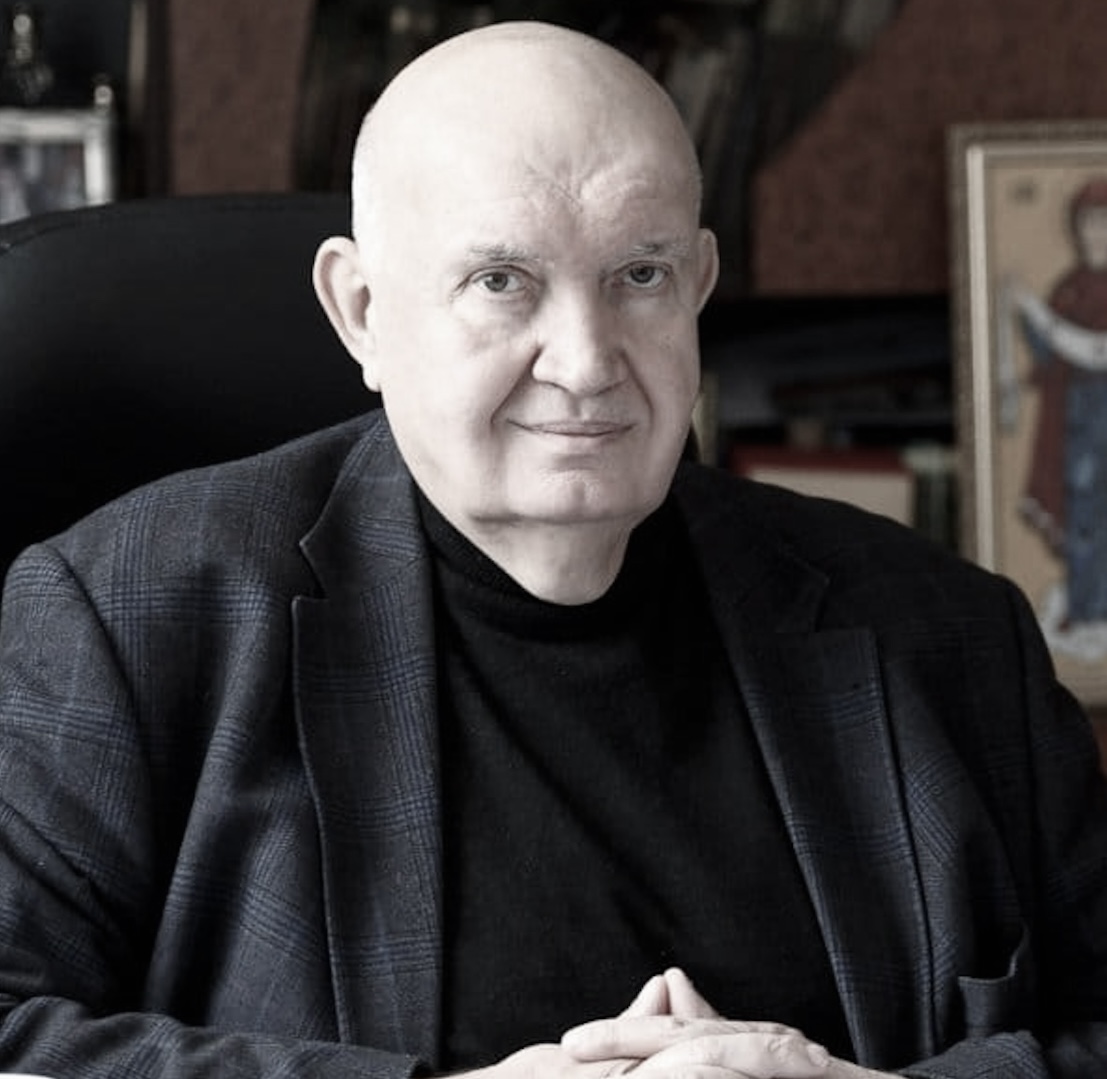 У Рівному сквер біля РДГУ назвали на честь багаторічного ректора Руслана Постоловського 0000