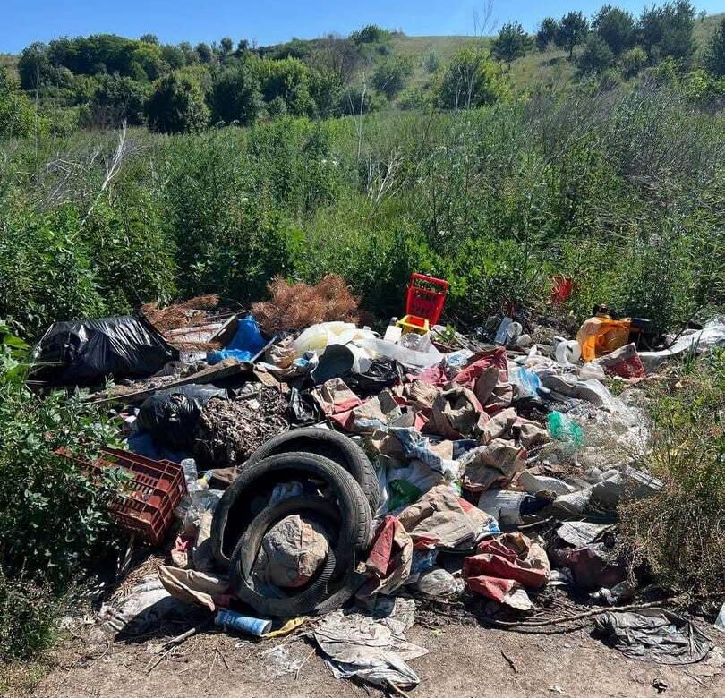 На Рівненщині екологи шукають старі сміттєзвалища, щоб включити їх до плану очищення