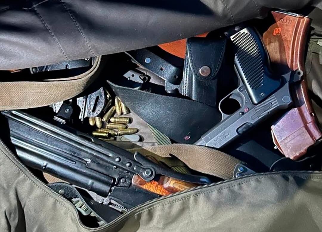 На Рівненщині провели гучне затримання військового, який утік із частини з автоматом і пістолетом