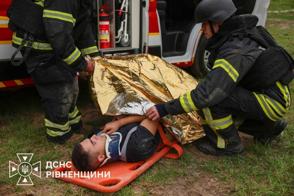 1 На Рівненщині рятувальники з семи країн світу провели міжнародні навчання