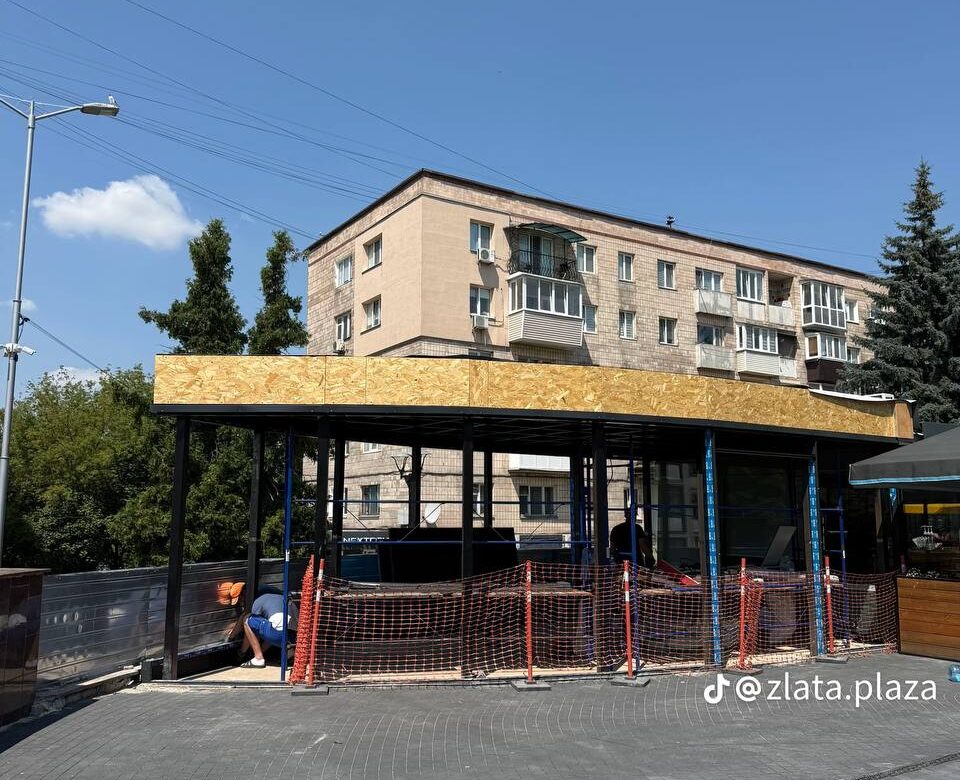 У ТРЦ «Злата Плаза» в серпні з’явиться перша у Рівному «П’яна Вишня»