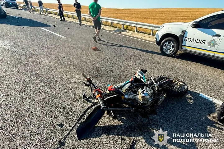 1 ДТП під Рівним — медики розповіли у якому стані перебувають госпіталізований юнак та його 16-річна супутниця