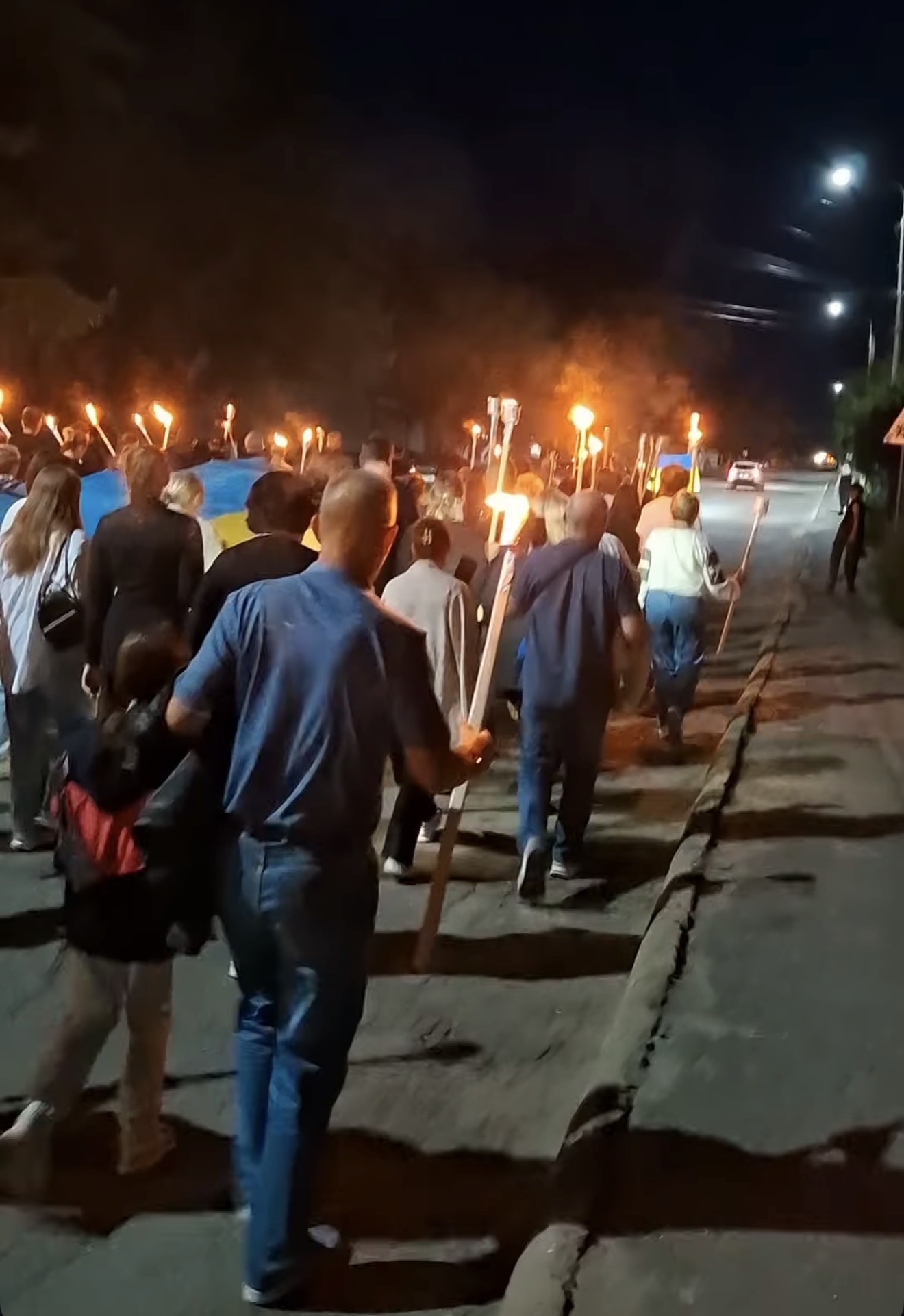 У Гощі смолоскипною ходою вшанували пам’ять загиблих Героїв (ВІДЕО) 0000