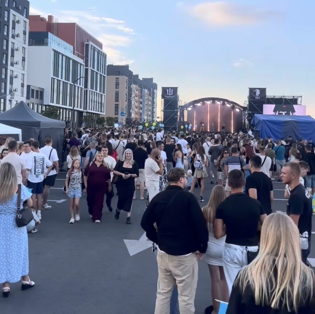 1 Десятки локацій, благодійні концерти та фудфест — як Рівне відзначило День міста