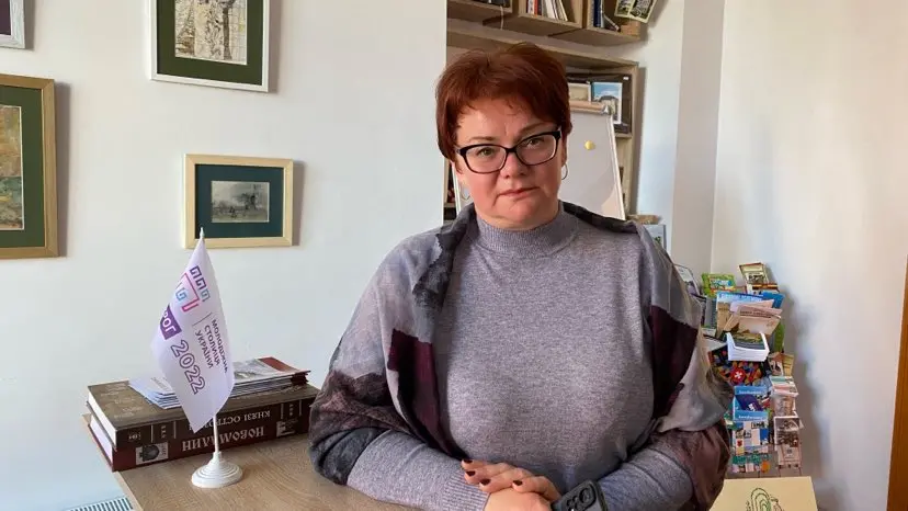 Заступниця мера Острога, яка закуповувала «золоте печиво» для дітей військових, намагалася повернутися на посаду