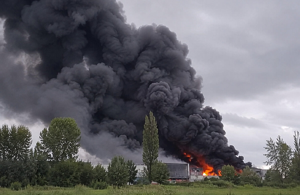 Масштабна пожежа на Рівненщині: що показують датчики якості повітря