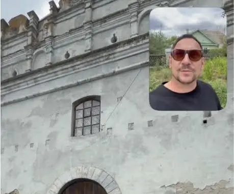 Острозький замок відвідав лідер гурту «Друга Ріка» Валерій Харчишин 0000