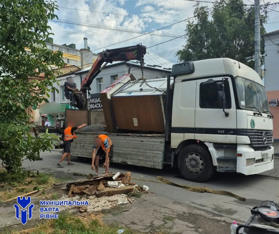1 У Рівному хочуть переписати правила вуличної торгівлі: чи стане підприємцям легше працювати
