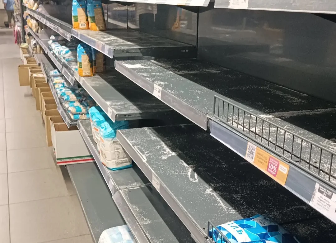 На полицях супермаркетів Рівного все менше продуктів: компанії пояснили причини