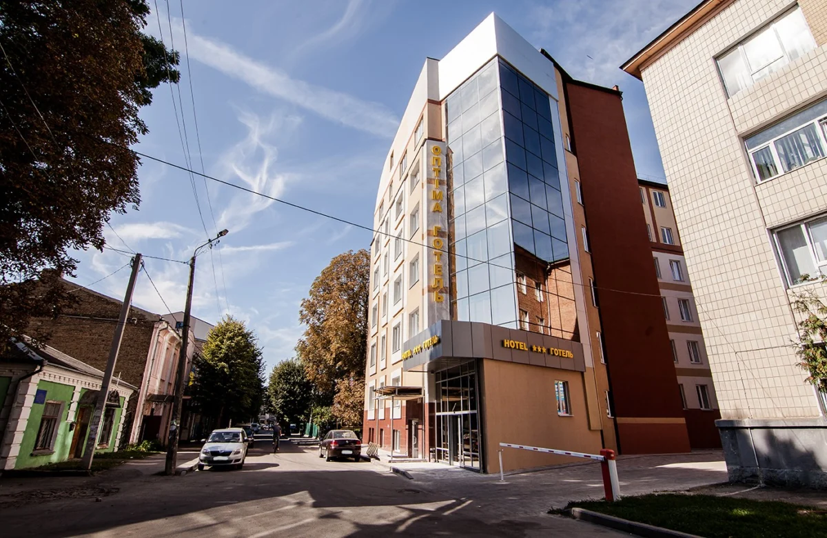 Справа готельного магната, який спонсорував армію РФ: чи потрапить рівненський готель «Оптіма» під конфіскацію