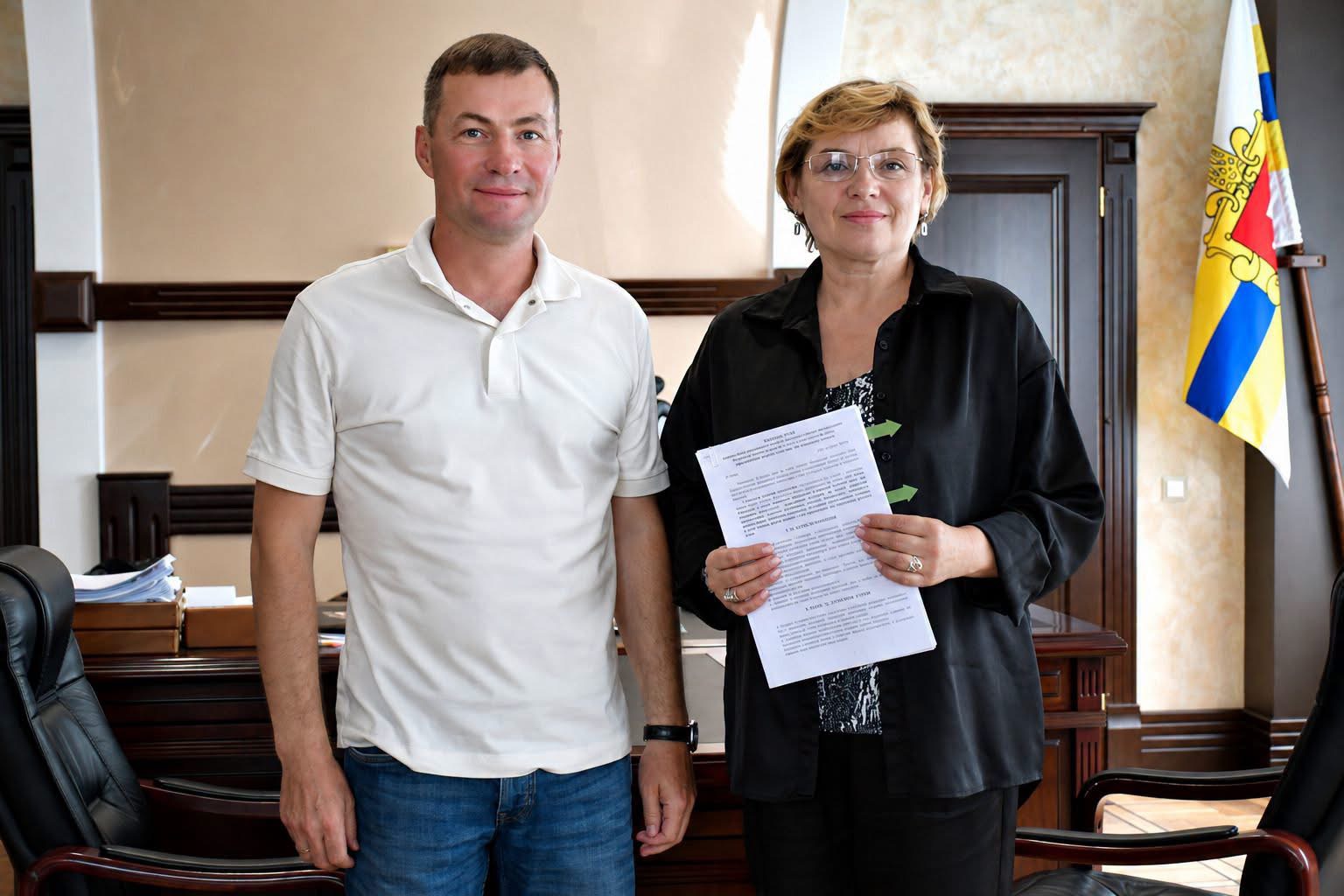 Елеонора Стеценко продовжить очолювати Рівненську обласну філармонію 0000