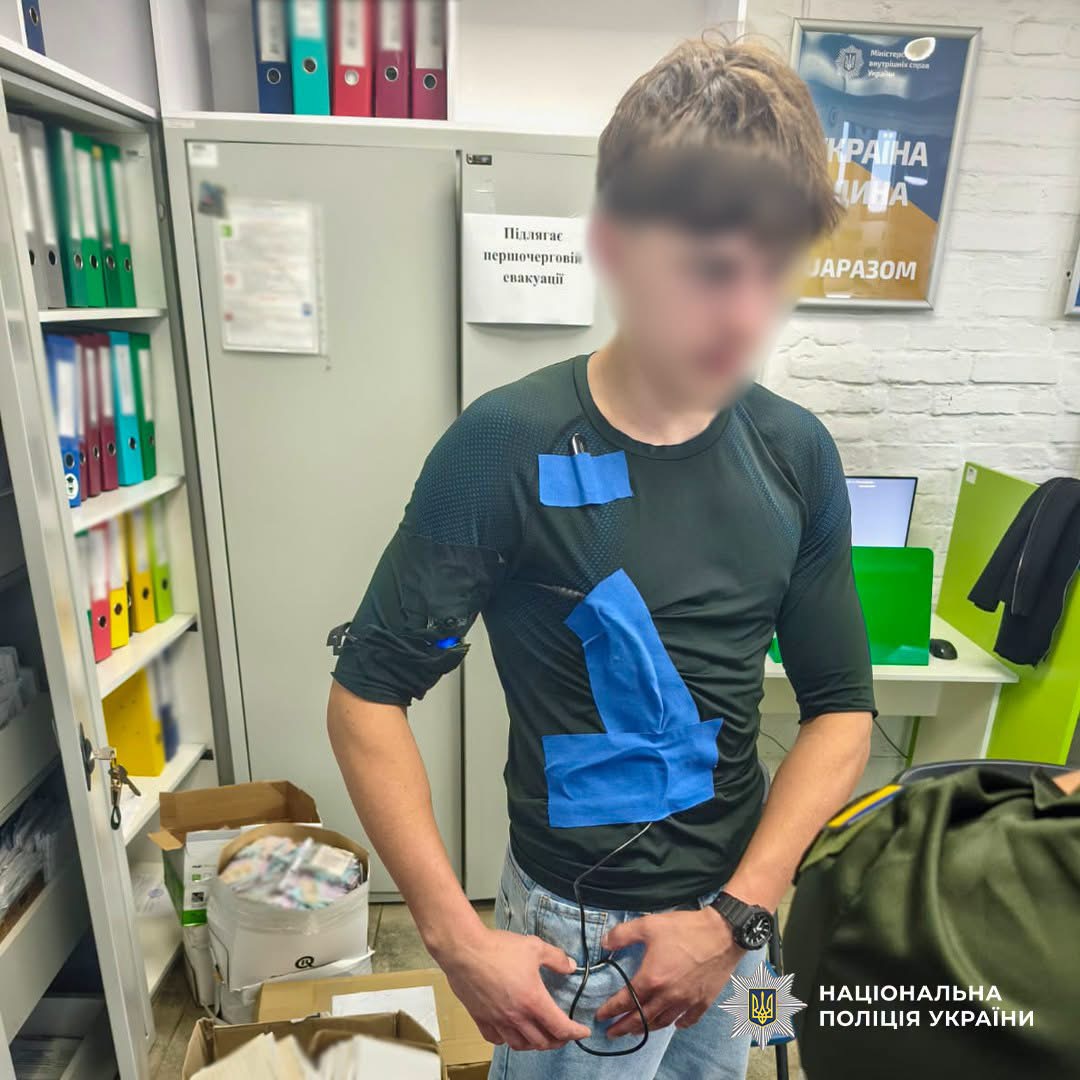 На Рівненщині брати-близнюки за 2–3 тисячі доларів допомагали складати іспити для отримання посвідчення водія 0000