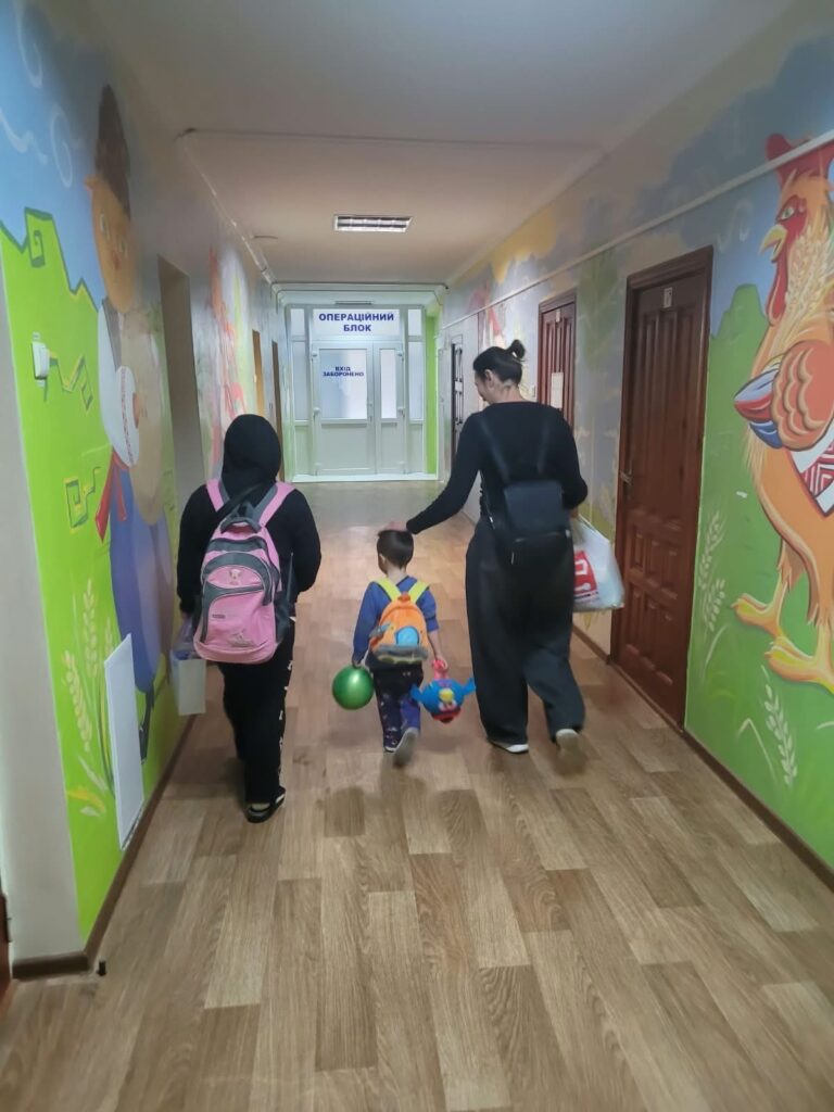 1 Сестричка і братик просто хотіли бути разом: у Рівному патронатна сім’я прийняла двох дітей, які опинилися у небезпеці