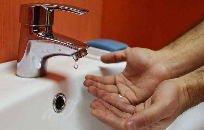 Рівнянам радять запастися водою: 29 вересня центр міста залишиться без водопостачання