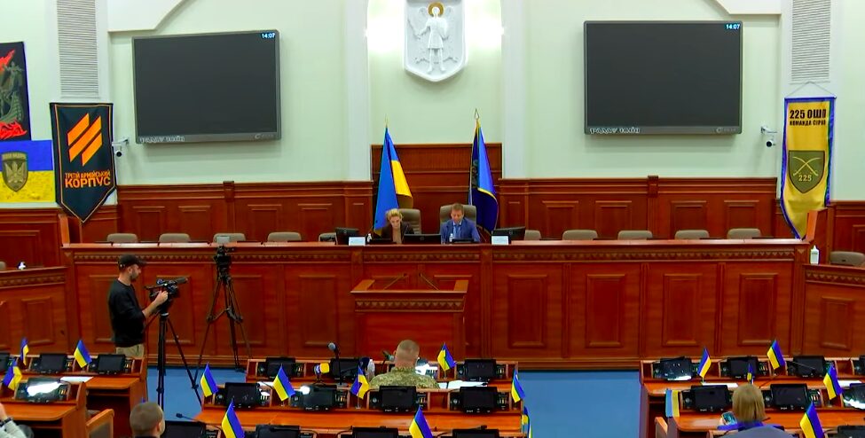 У ТЦК пояснили, як киянка з 8-місячною дитиною опинилася на обліку як фельдшерка на Рівненщині