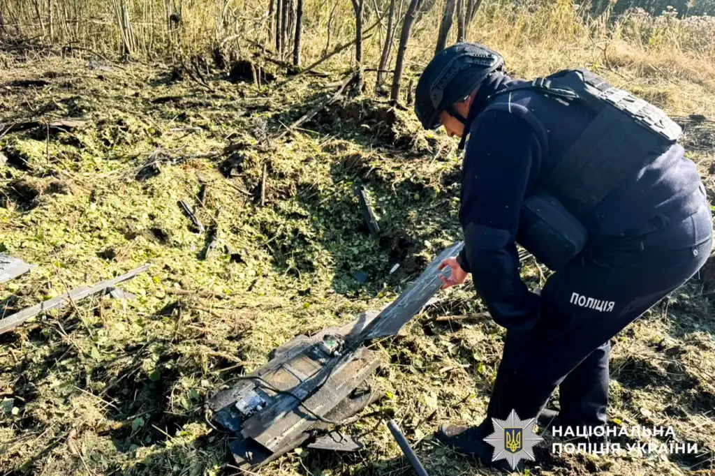 1 Вибухотехніки показали рештки дронів «Герань-4» та «Герань-5», виявлені на Рівненщині (ФОТО)